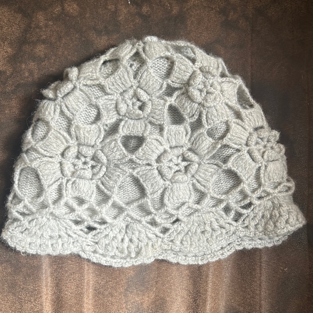 Adorable cashmere hat